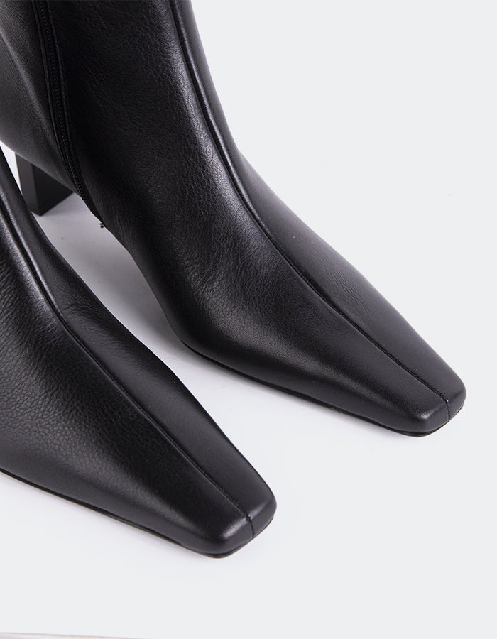 L'intervalle Karylle Noir Cuir Noir