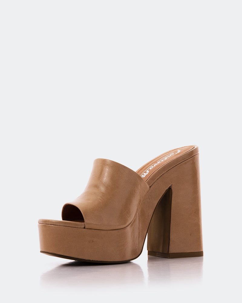 L'intervalle Lalaria Amande Cuir Amande