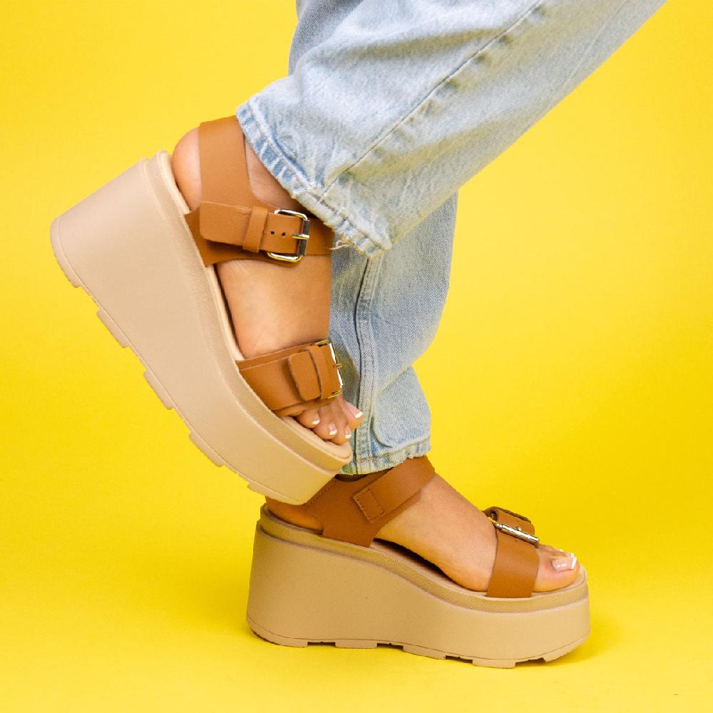 L'intervalle Lapin Ocre Cuir Ocre