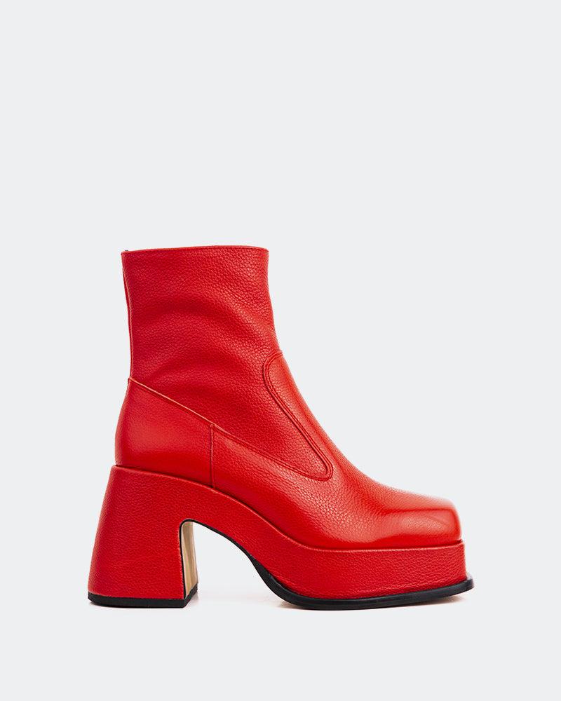 l'intervalle Lepic Rouge Cuir Rouge