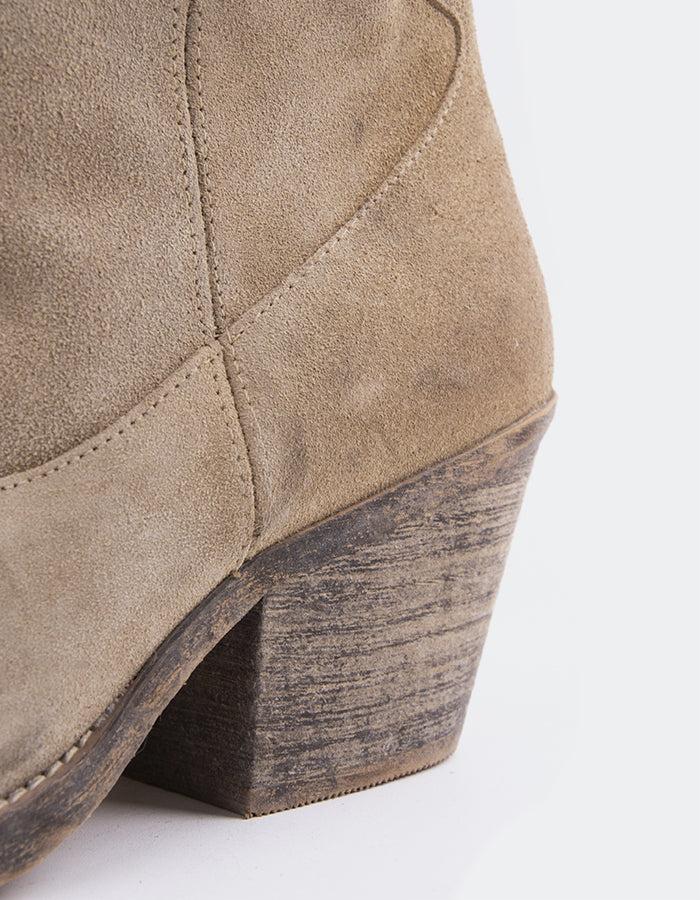 L'intervalle Lewisham Nu Suède Nu