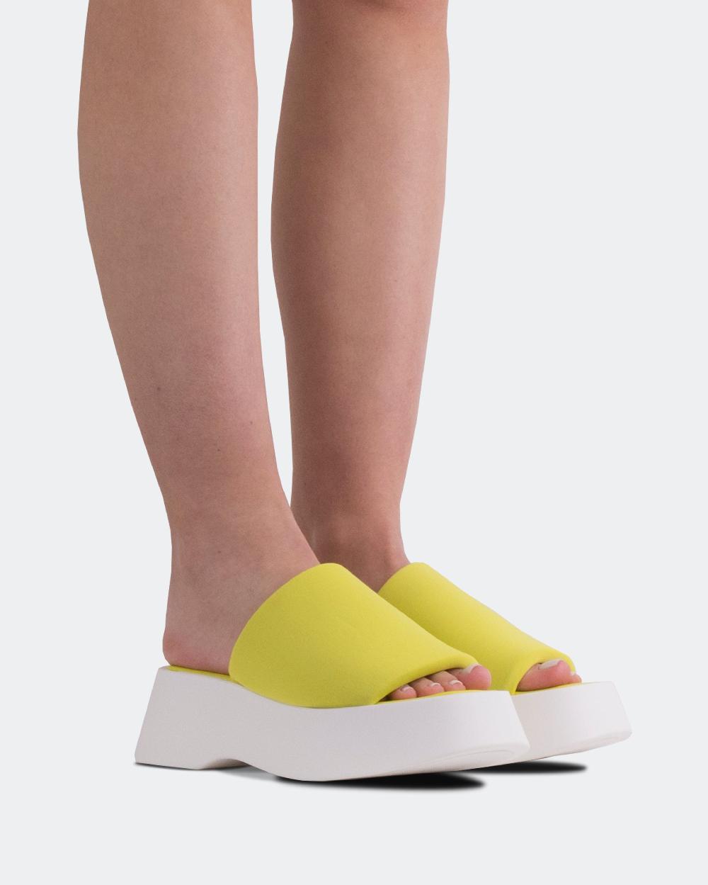 L'intervalle Liu Jaune Lycra Jaune