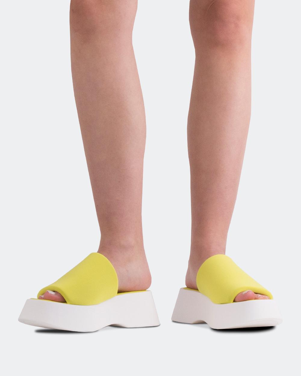 L'intervalle Liu Jaune Lycra Jaune