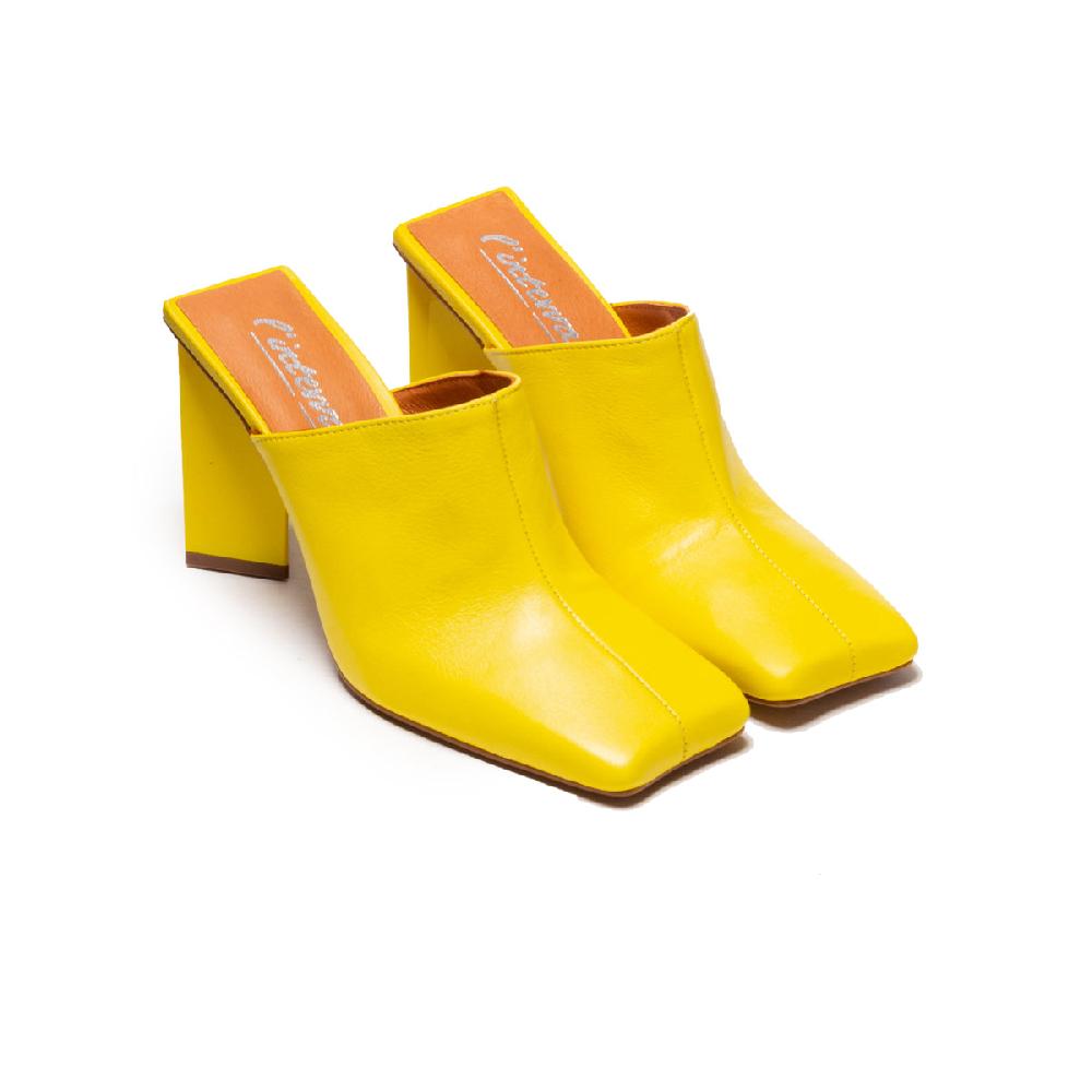 L'intervalle Loutro Jaune Cuir Jaune