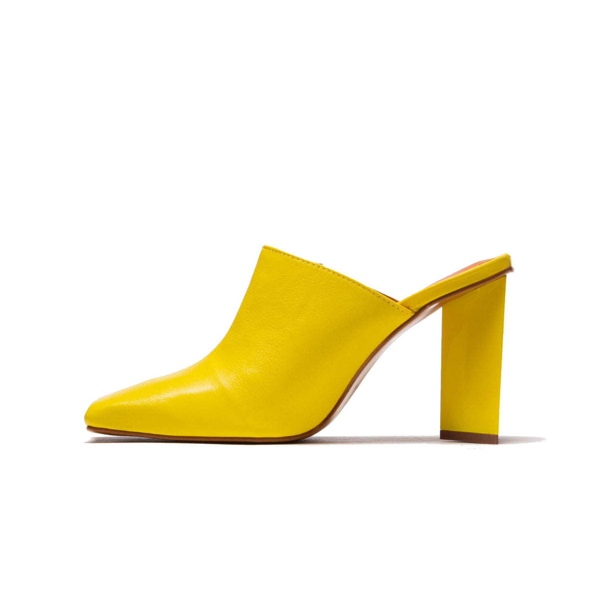 L'intervalle Loutro Jaune Cuir Jaune