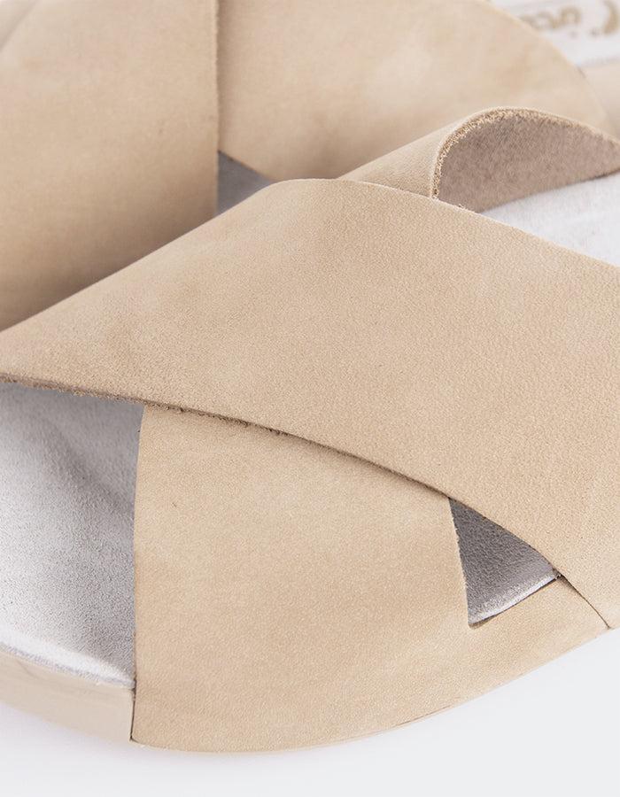 L'intervalle Meteora Amande Nubuck Amande