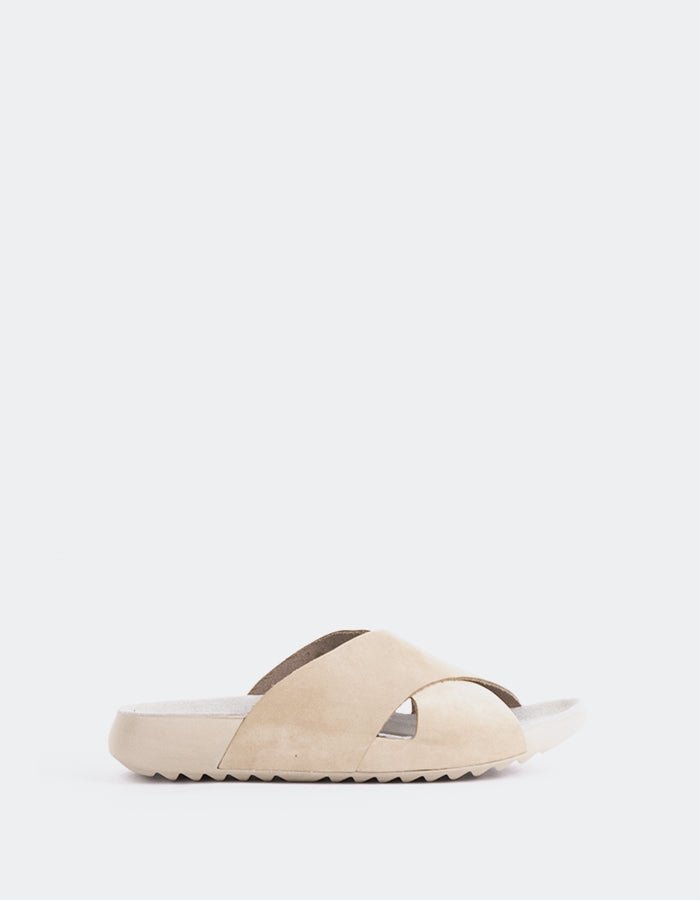 l'intervalle Meteora Amande Nubuck Amande