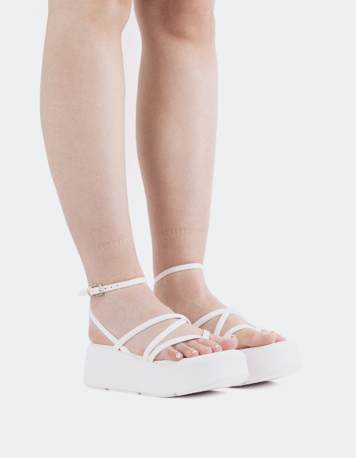 L'intervalle Miel Cuir Blanc Blanc