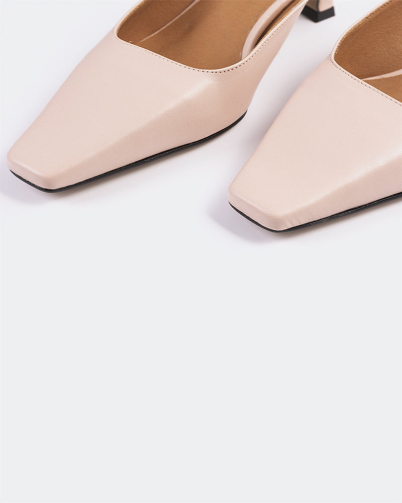 L'intervalle Nostrand Nu Cuir Nu