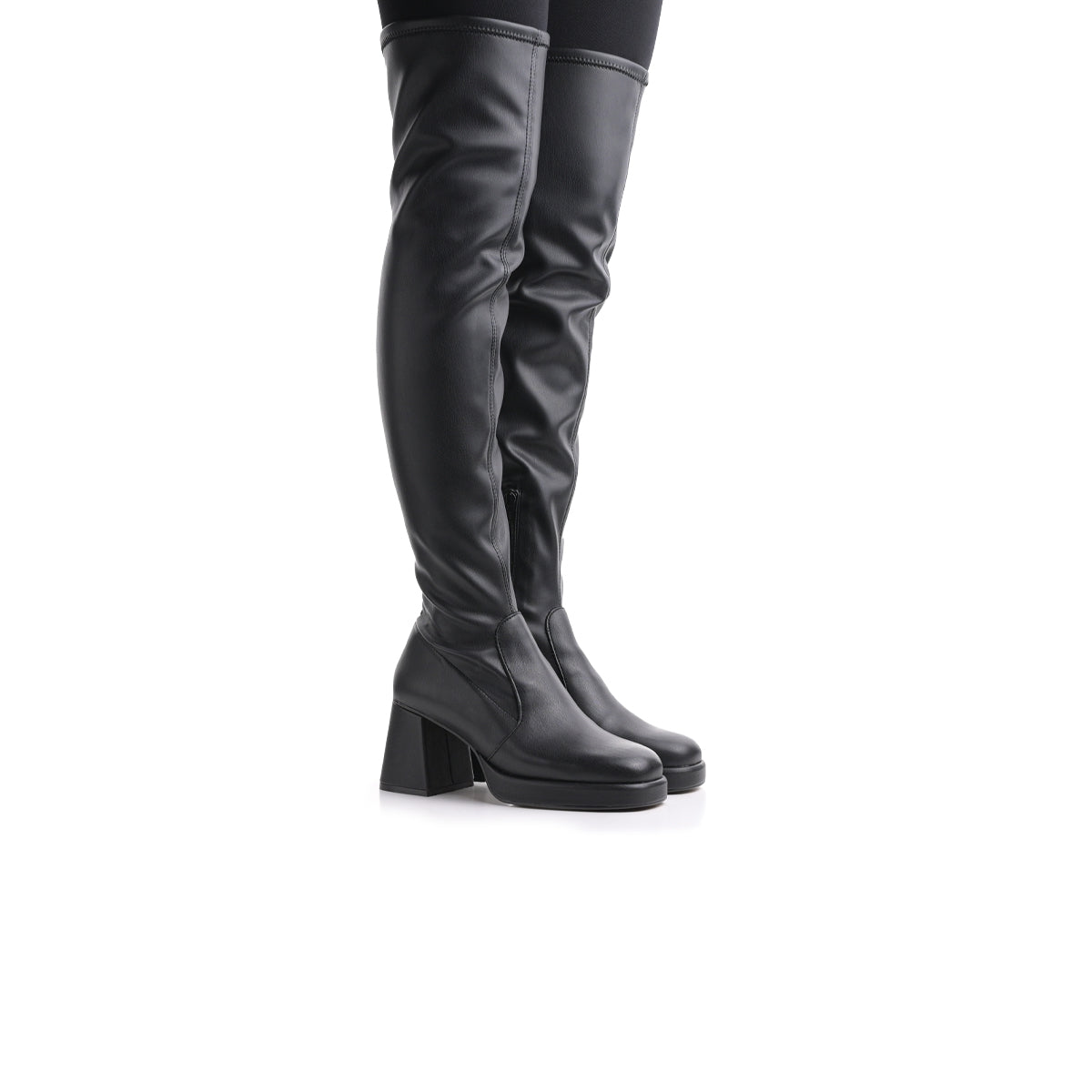 L'intervalle Oakwood Noir Stretch Noir