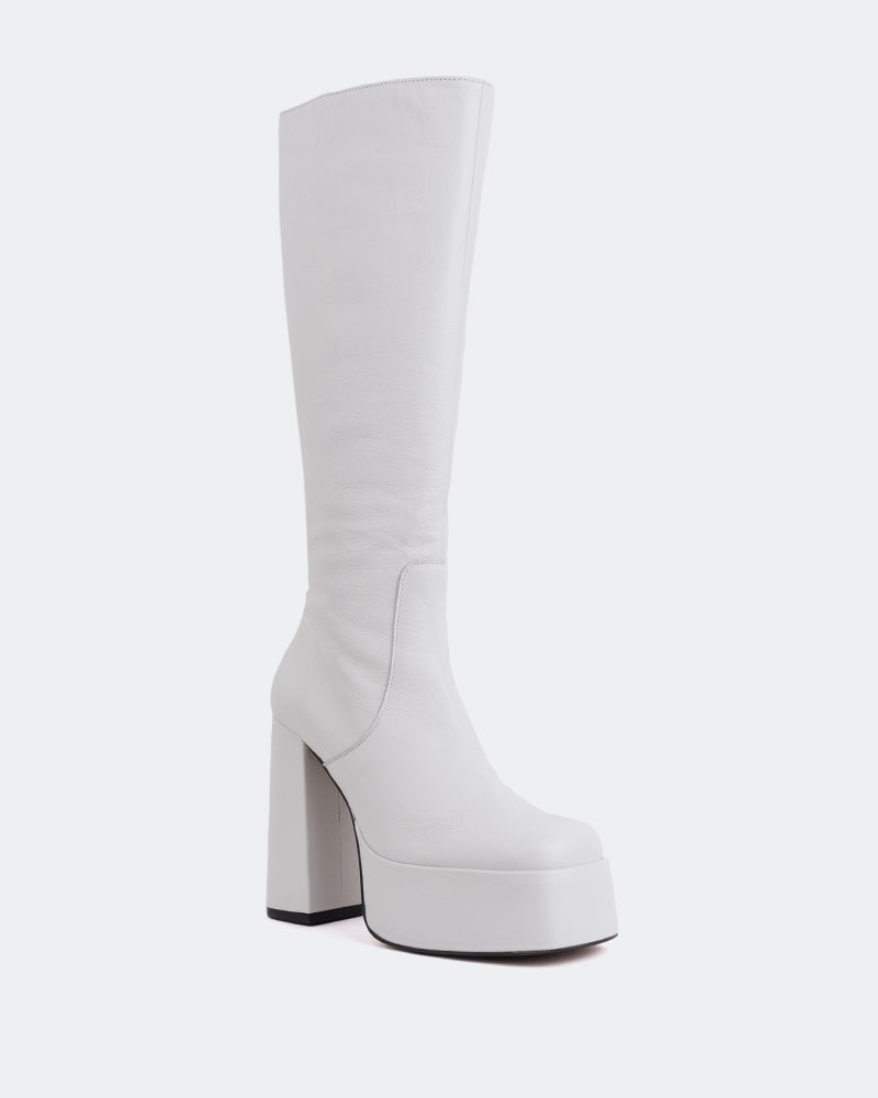 L'intervalle Parloir Blanc Cuir Blanc