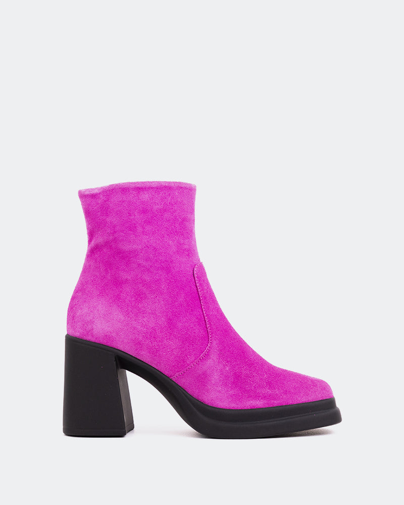 l'intervalle Parma Fuchsia Suède Rose