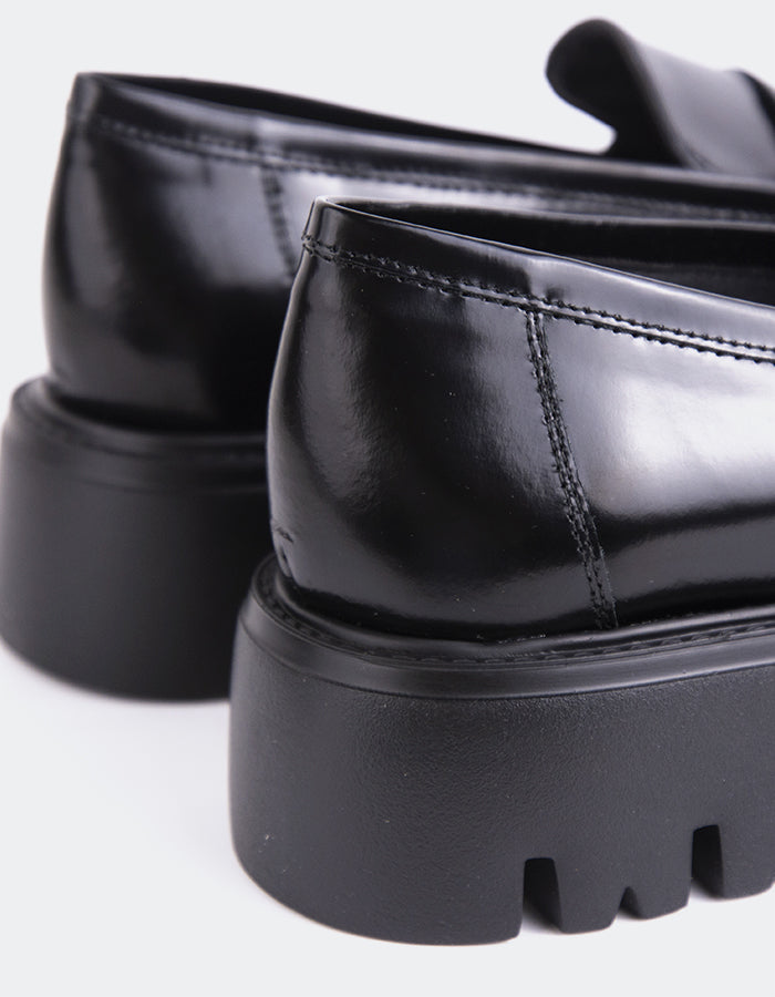 L'intervalle Pesaro Noir Cuir Noir