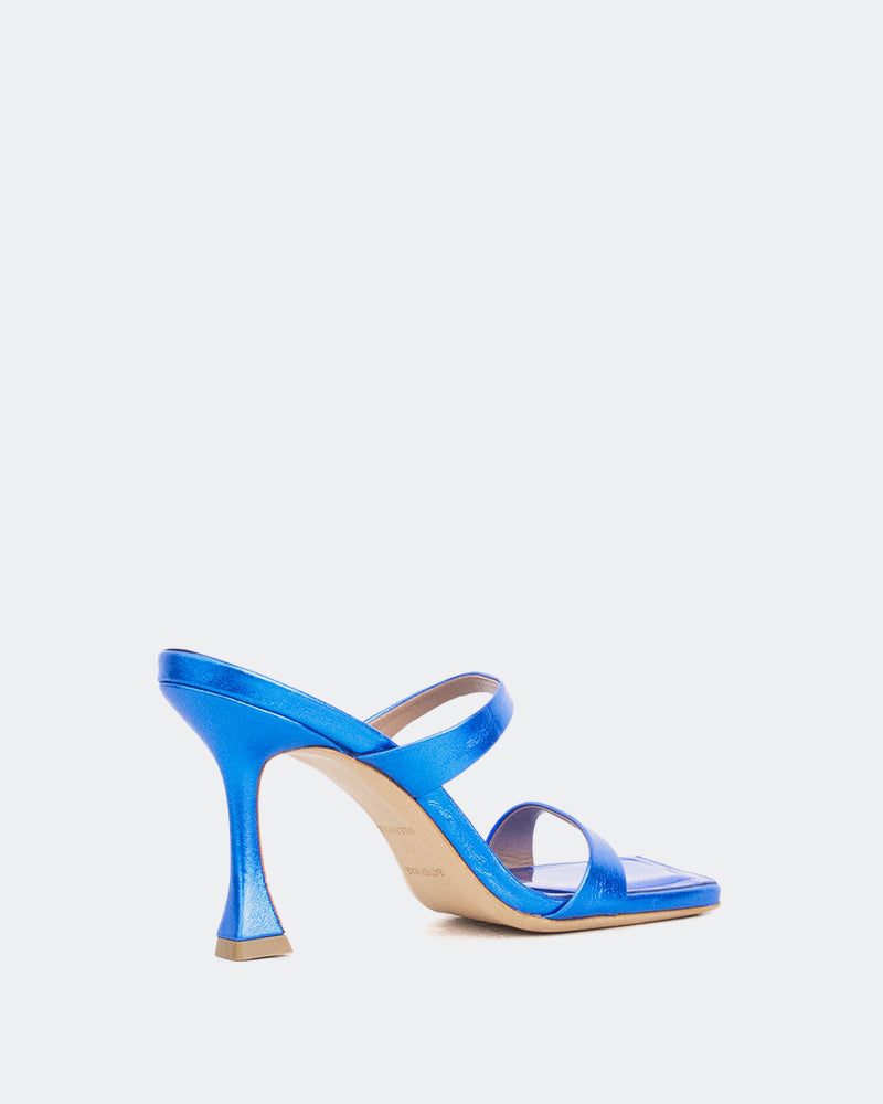 L'intervalle Pyramid Bleu Metal/Métal Bleu Bleu