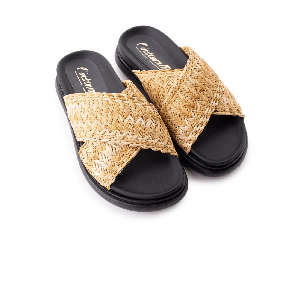 L'intervalle Raphia Naturel De Touva Chameau