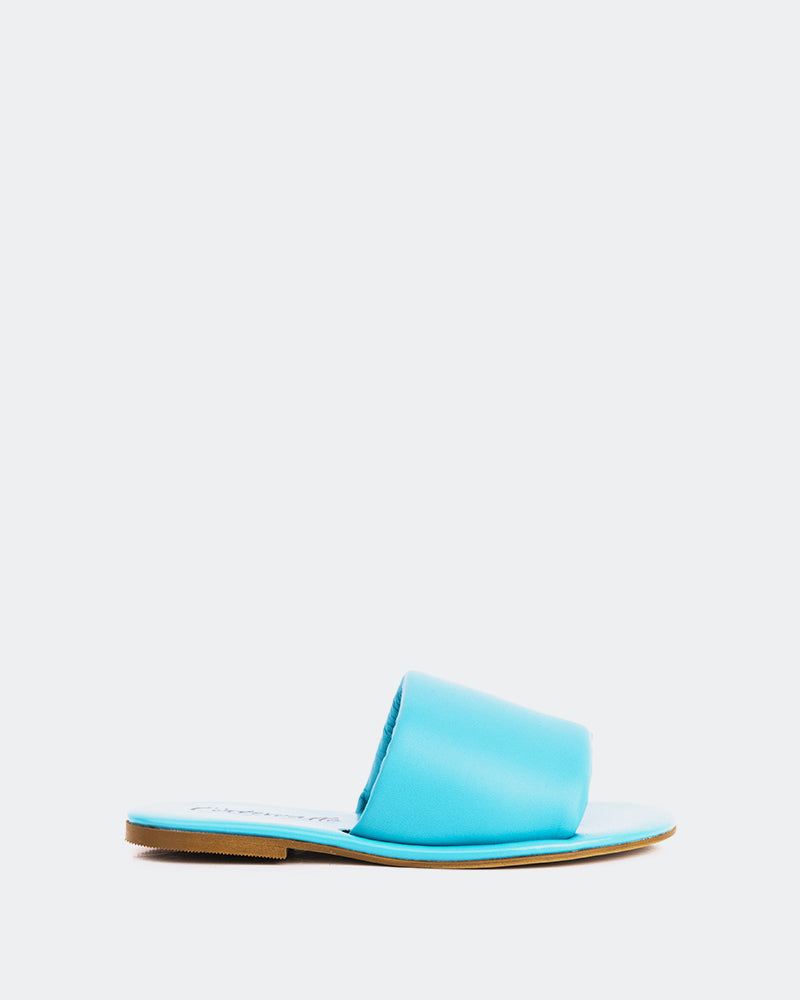 l'intervalle Rhum Bleu Cuir Bleu