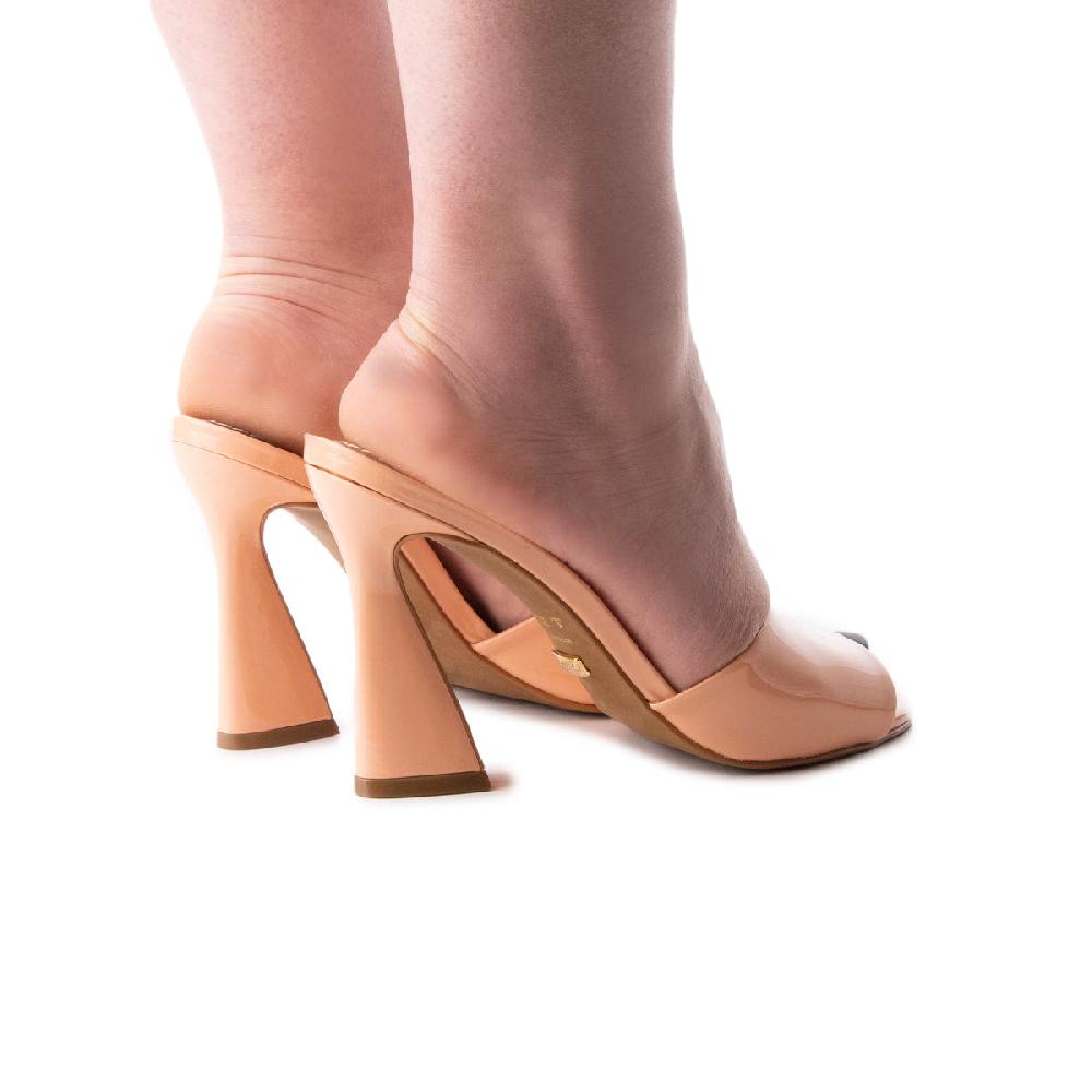 L'intervalle Saumon Hakkasan Verni Orange