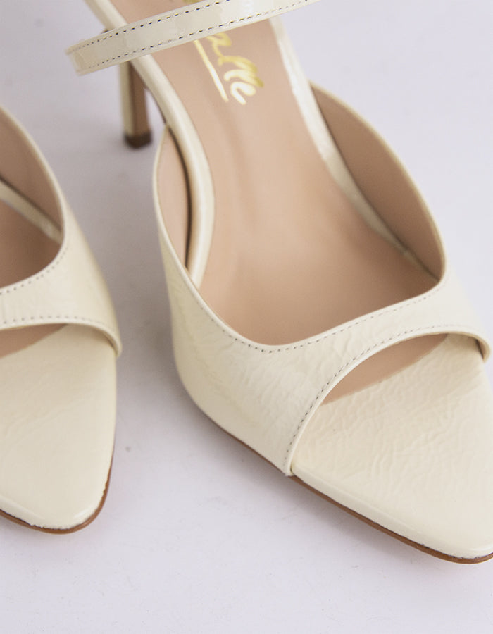 L'intervalle Scilla Blanc Cassé Naplack Blanc