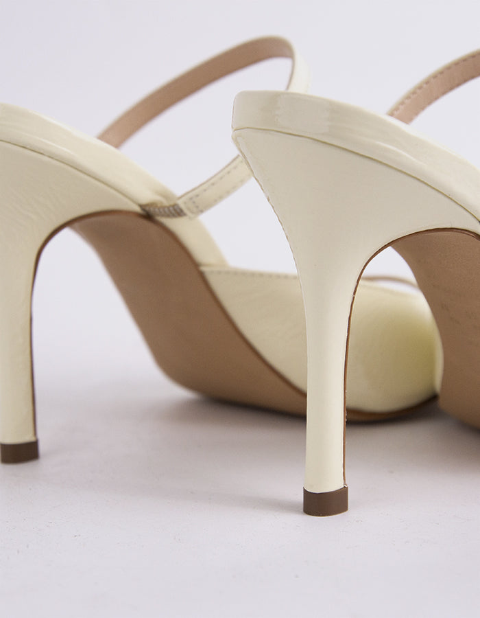 L'intervalle Scilla Blanc Cassé Naplack Blanc