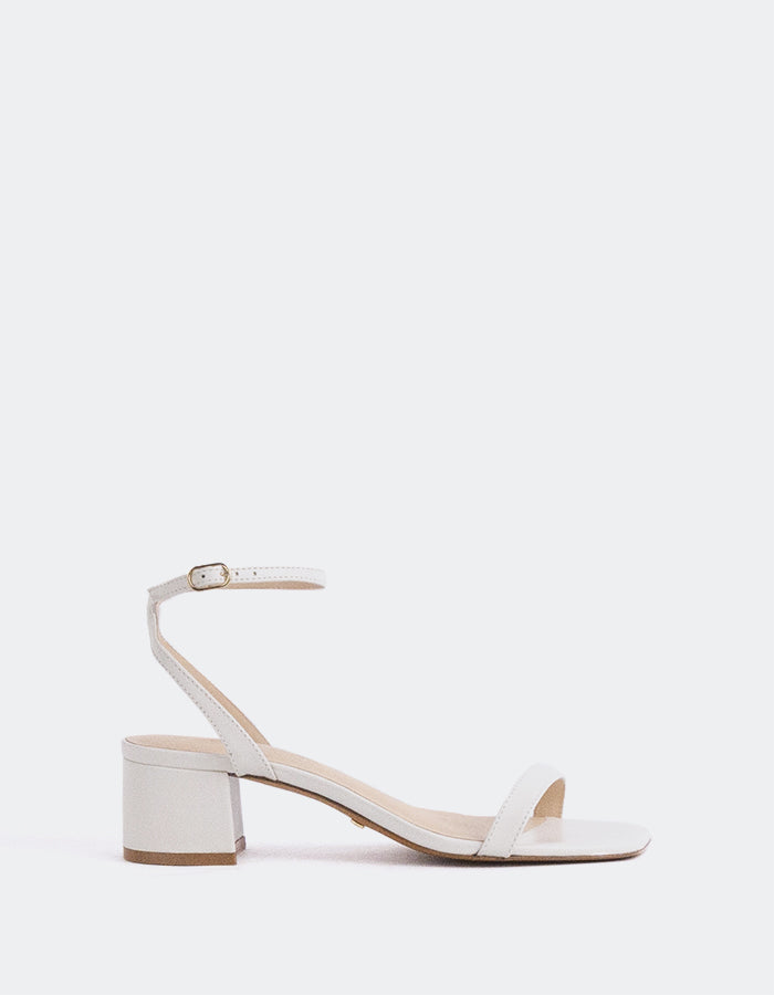 l'intervalle Spirea Blanc Cassé Cuir Blanc