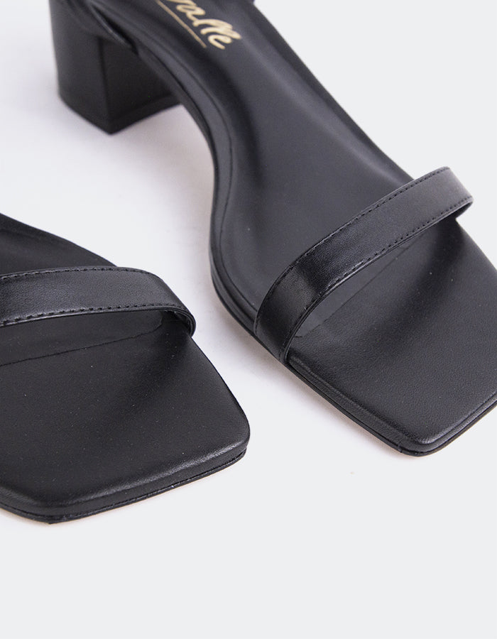 L'intervalle Spirea Noir Cuir Noir