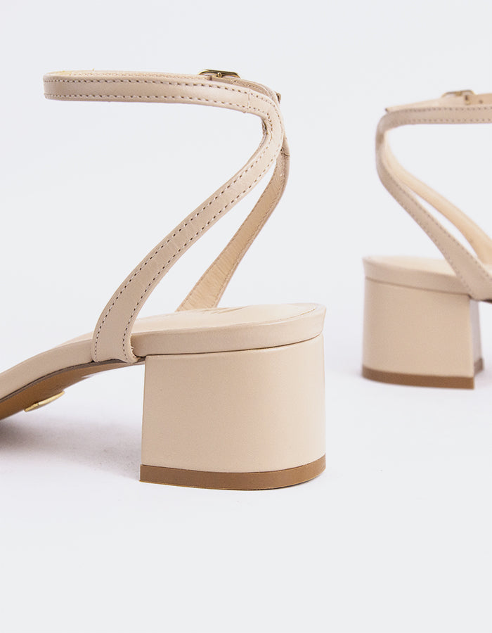 L'intervalle Spirea Nu Leather Nu