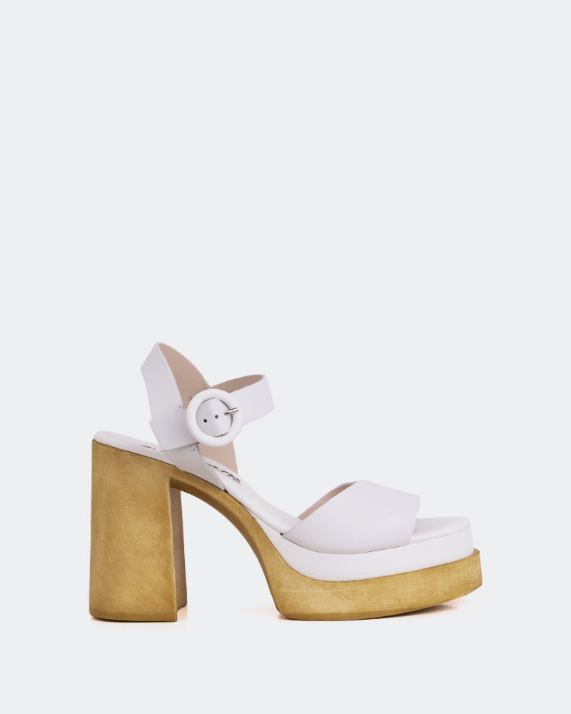 l'intervalle Starburst Blanc Cuir Blanc