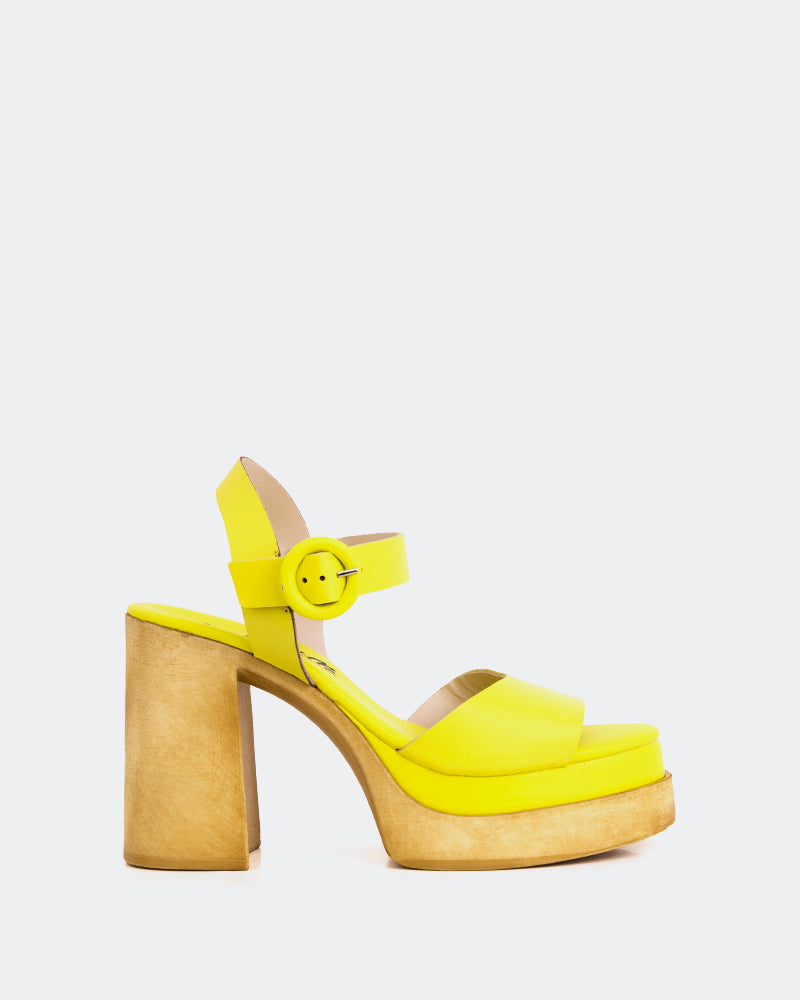 l'intervalle Starburst Jaune Cuir Jaune