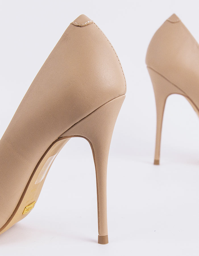 L'intervalle Teeva Nu Cuir Nu