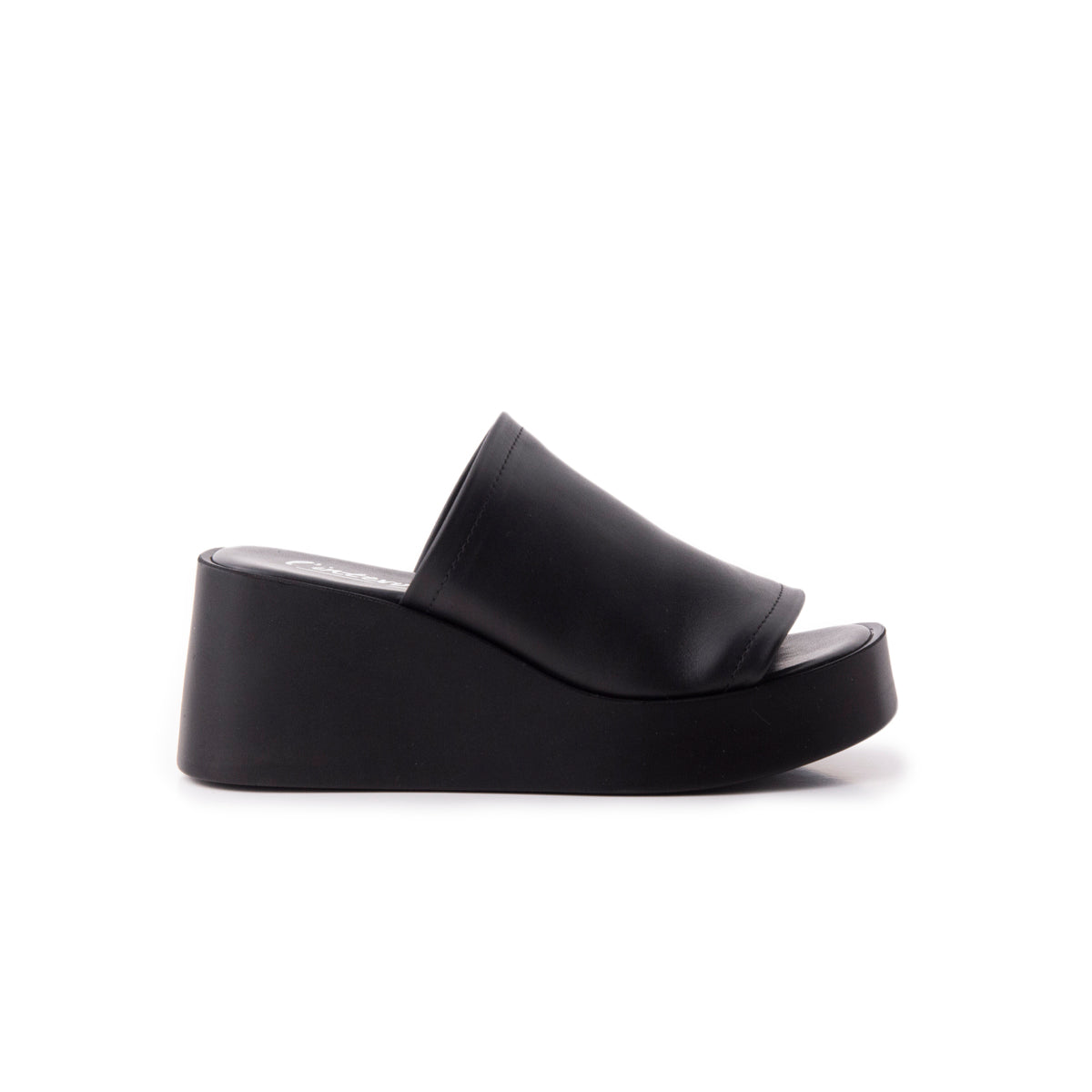 l'intervalle Tresor Noir Cuir Noir