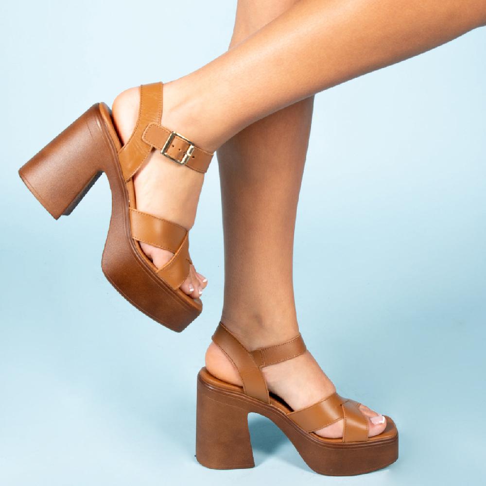 L'intervalle Valentano Ocre Cuir Ocre