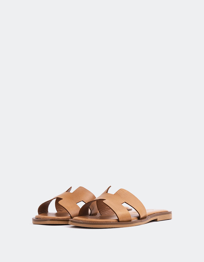 L'intervalle Valmy Ocre Cuir Ocre