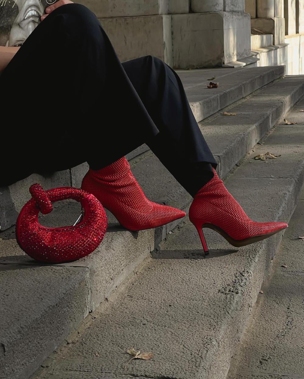 L'intervalle Vézelay Rouge Stretch Rouge