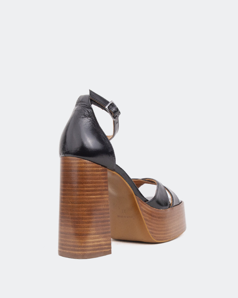 L'intervalle Vixen Noir Cuir Noir