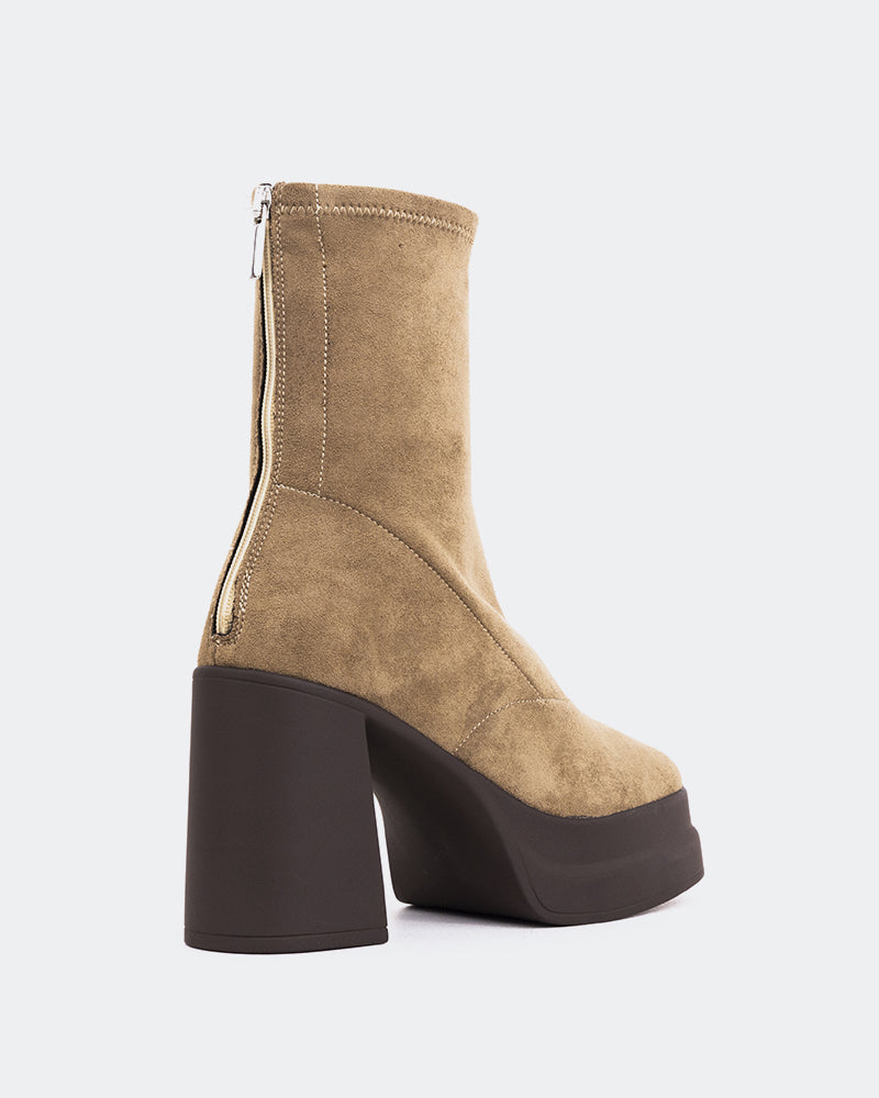 L'intervalle Voltera Amande Suède Stretch Amande