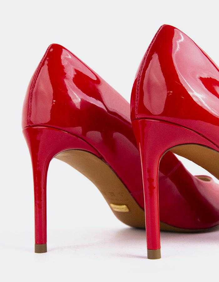 L'intervalle Zinnia Rouge Verni Rouge