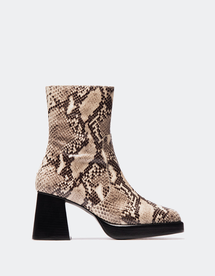 l'intervalle Serpent naturel de Sullivan Imprimé animal