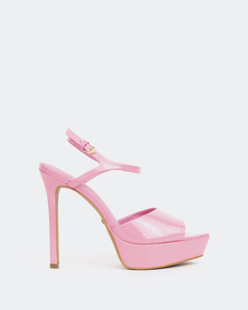 l'intervalle St. Kitts Rose Naplack/Naplack Rose Rose