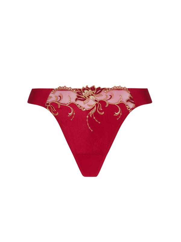 Lise Charmel EBLOUISSANTE ICONEString sexy