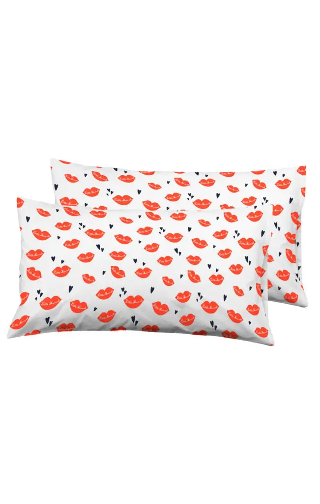 little marcel TAIE D’OREILLER COTON KISS LITTLE MARCEL MULTI 50X75 (2)