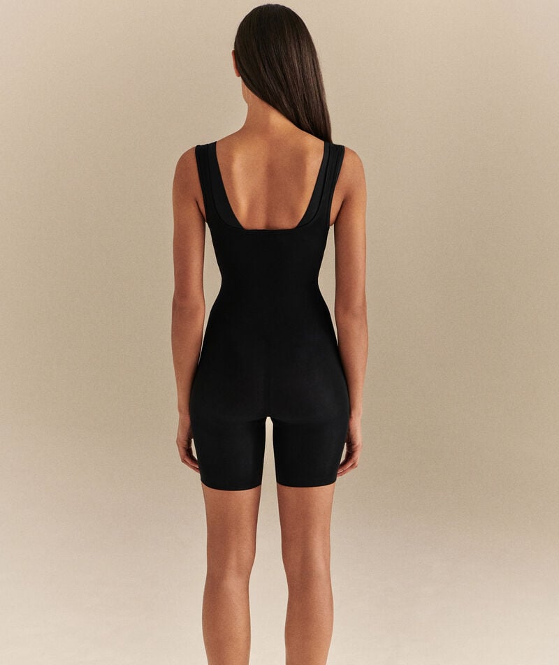 Livy BODY SHORT CHROME
