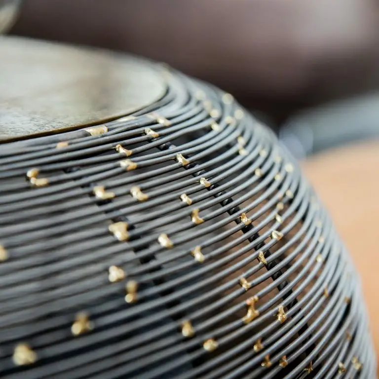 Loftscape Jack & Alice Bout De Canapé Crossett III – Aluminium / Fer / Laiton Vieilli / Noir