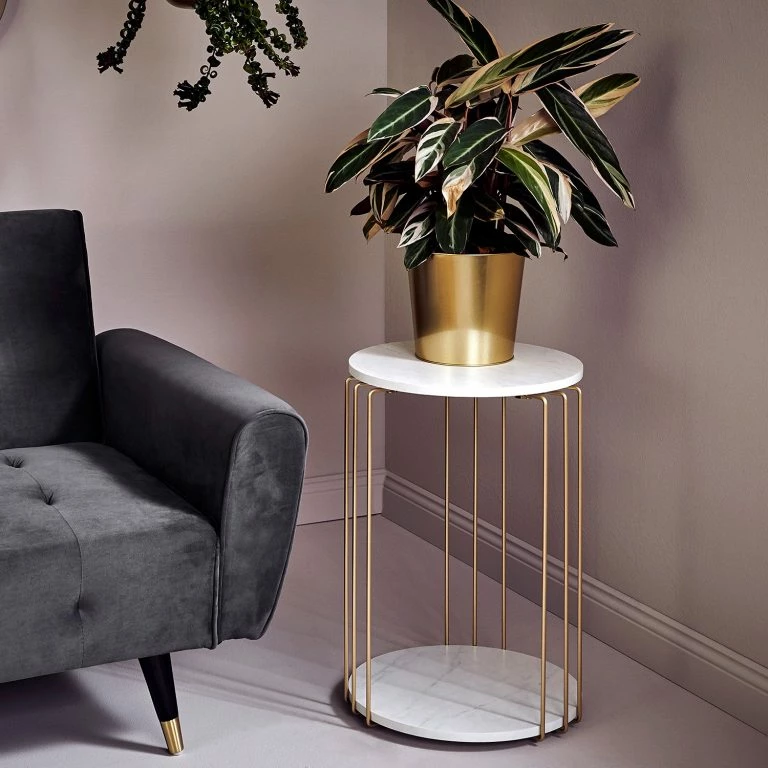 Loftscape Jahnke Bout De Canapé String – Imitation Marbre Blanc / Doré