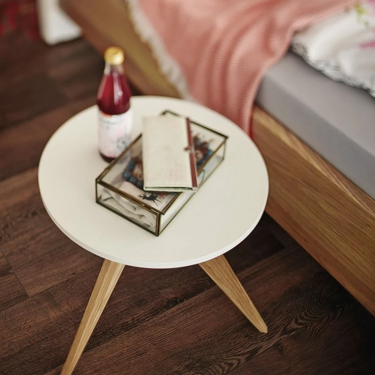 Loftscape Now By Hülsta Table D’appoint Hülsta Now V – Partiellement En Chêne Massif – Blanc Laqué