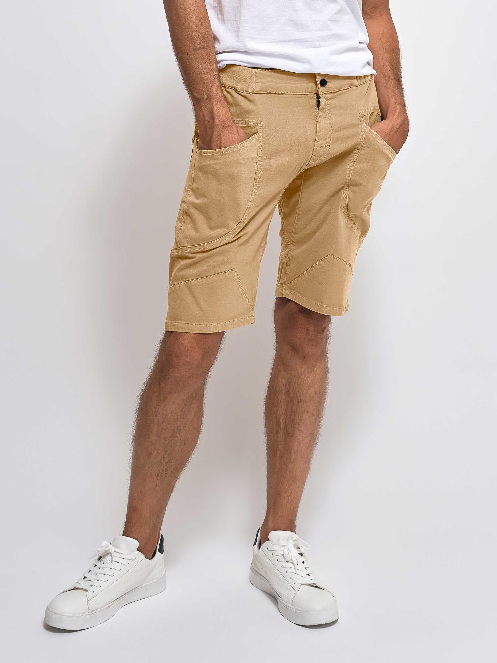 looking for wild Short Technique Cilaos - SAND