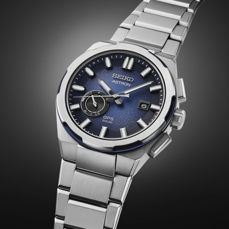 Lorus SSJ023J1 Montre ASTRON Quartz GPS Solaire