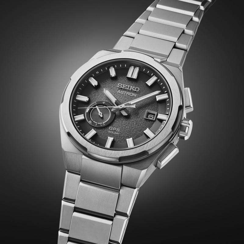 Lorus SSJ025J1 Montre ASTRON Quartz GPS Solaire