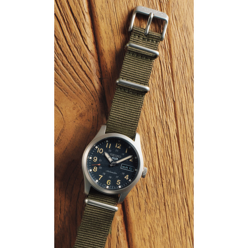 Lorus SRPJ85K1 Montre Seiko 5 Automatique 3 Aiguilles