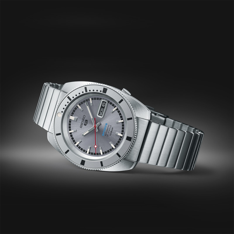 Lorus SRPL03K1 Montre Seiko 5 Automatique 3 Aiguilles