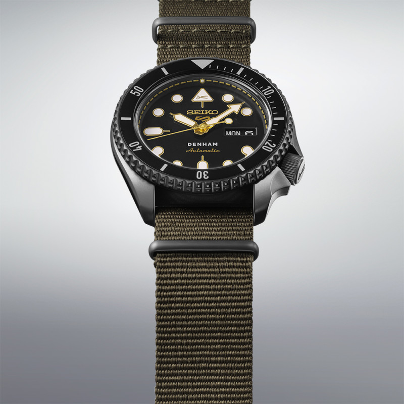 Lorus SRPL37K1 Montre Seiko 5 Automatique 3 Aiguilles